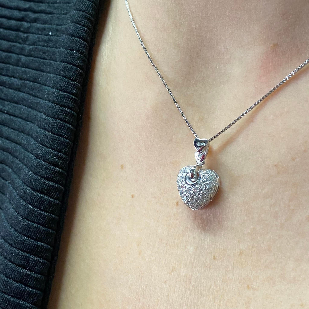 Collana a Cuore in Oro 18KT 18KT e Diamanti Ct. 0.70