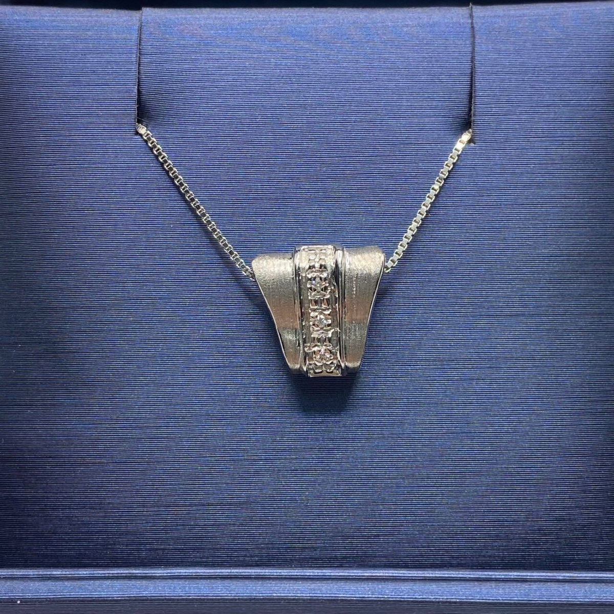 Collana Fantasia in Oro 18KT 18KT e Diamanti Ct. 0.04