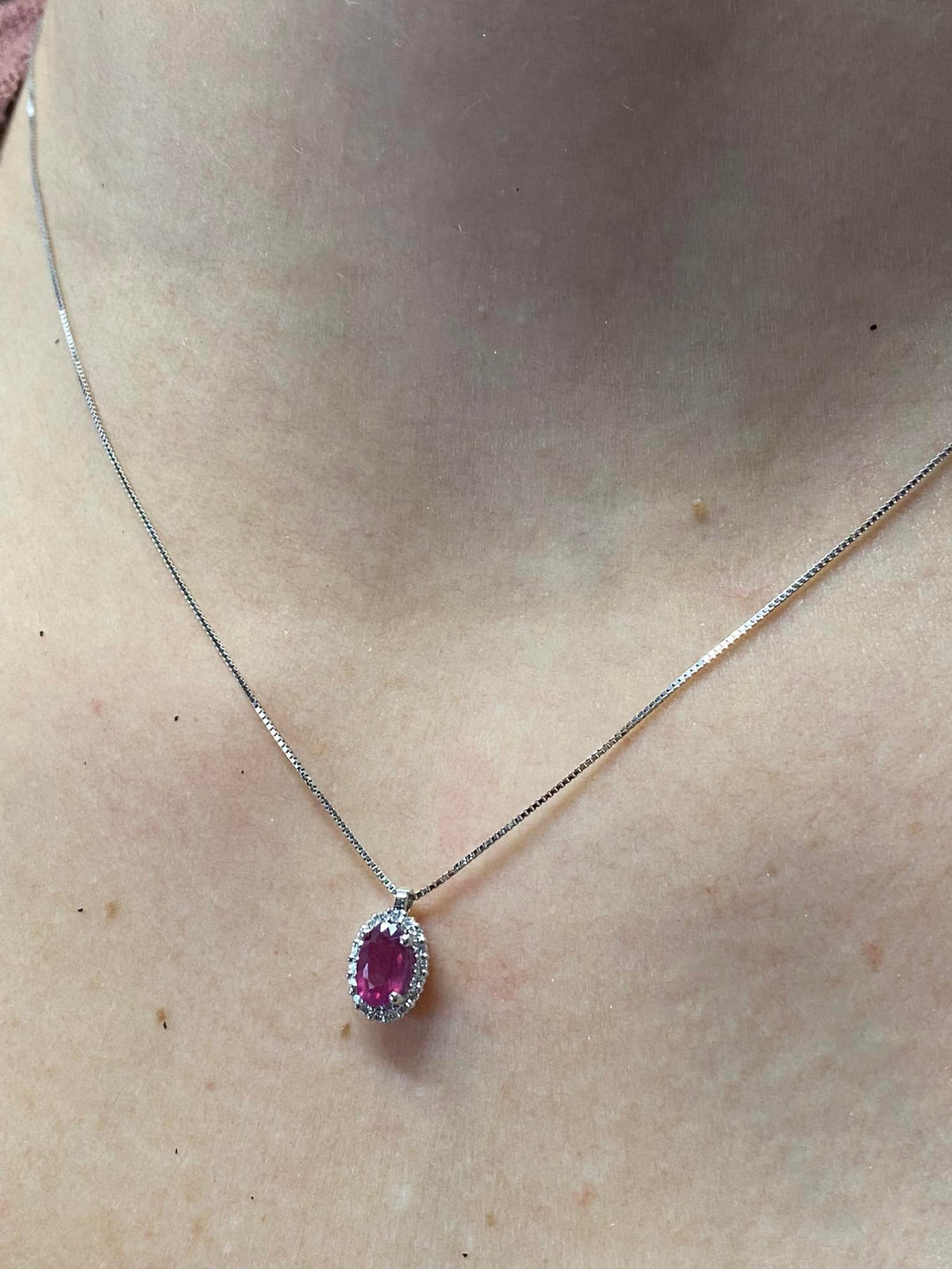 Collana Donna Oro 18KT con Rubino Ct 0.55 e Diamanti