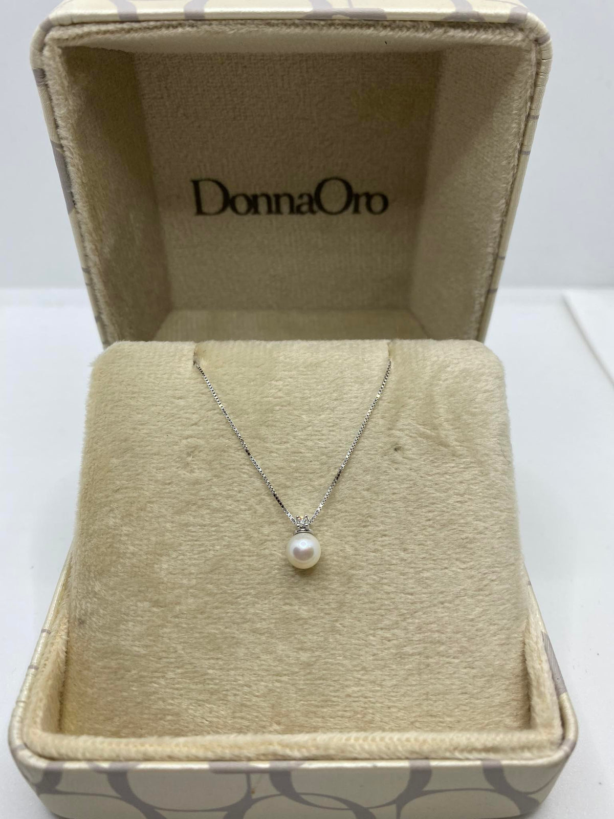 Collana Donna Oro 18KT con Diamante e Perla Naturale mm 5-5,5