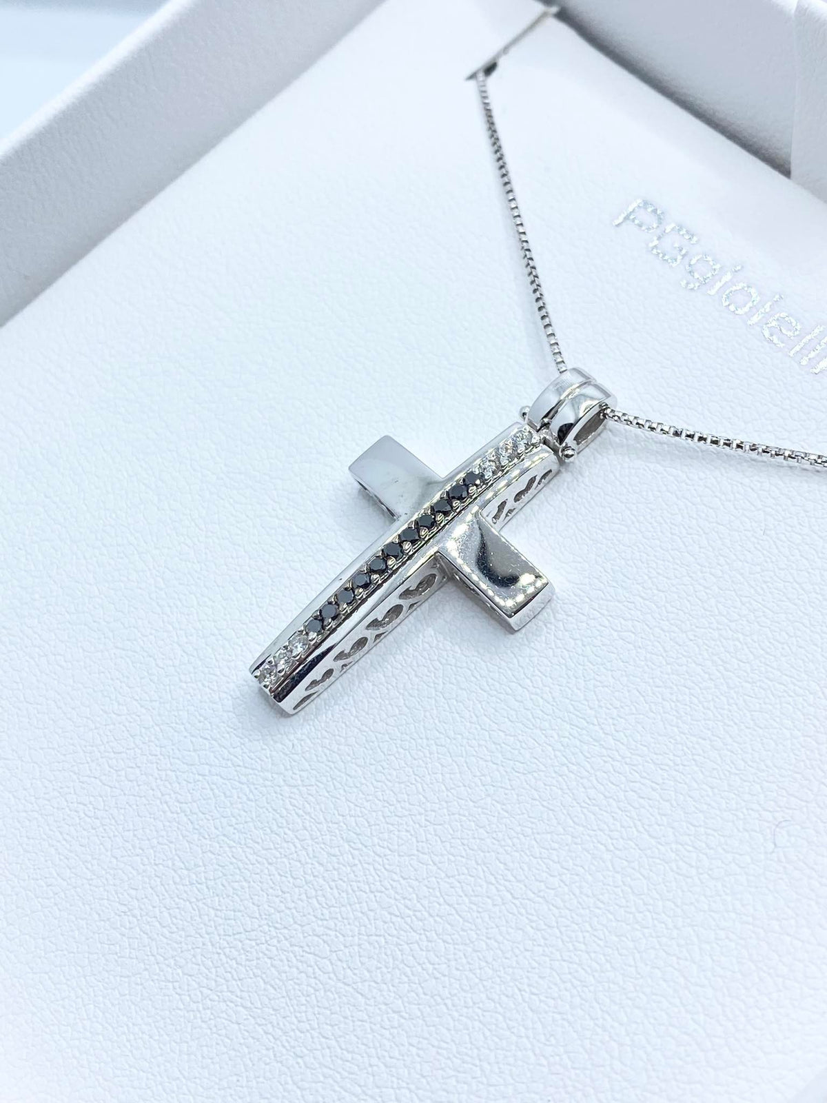 Collana PG Gioielli Con Croce in Oro 18KT 18KT e Diamanti Neri e Bianchi