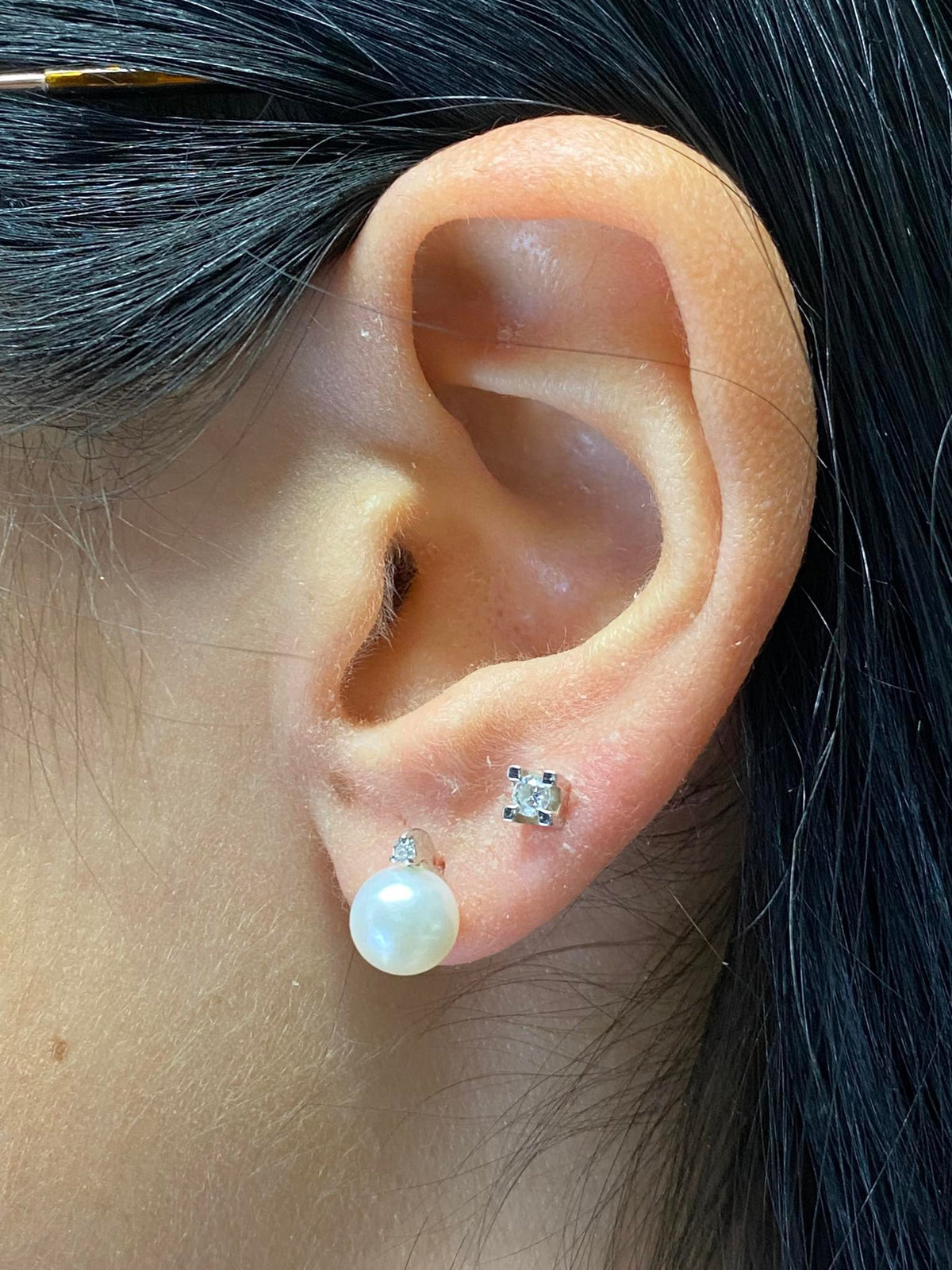 Orecchini Donna Oro 18KT con Diamanti e Perle Naturali mm 7-7,5
