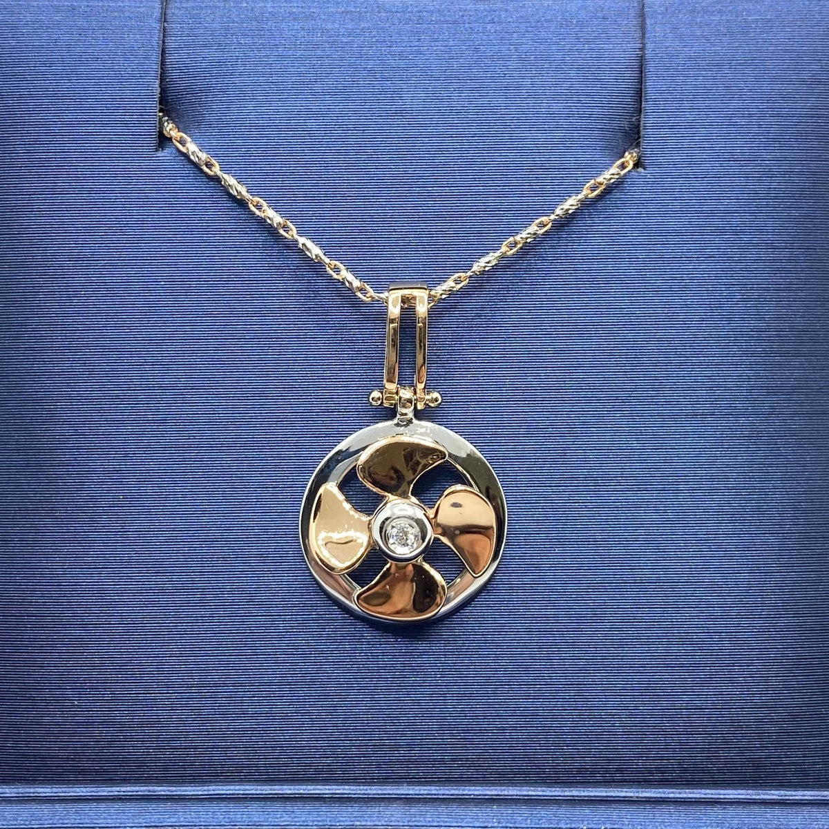 Collana Con Elica in Oro 18KT 18KT e Rosè e Diamante