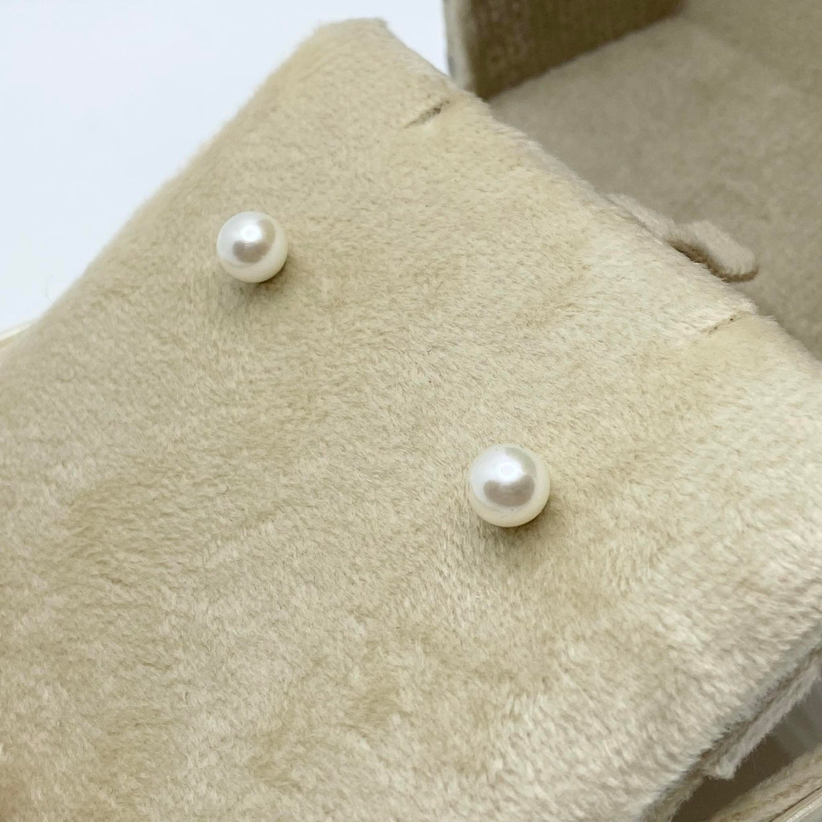 Orecchini Donna Oro 18KT con Perle Naturali mm 5-5,5
