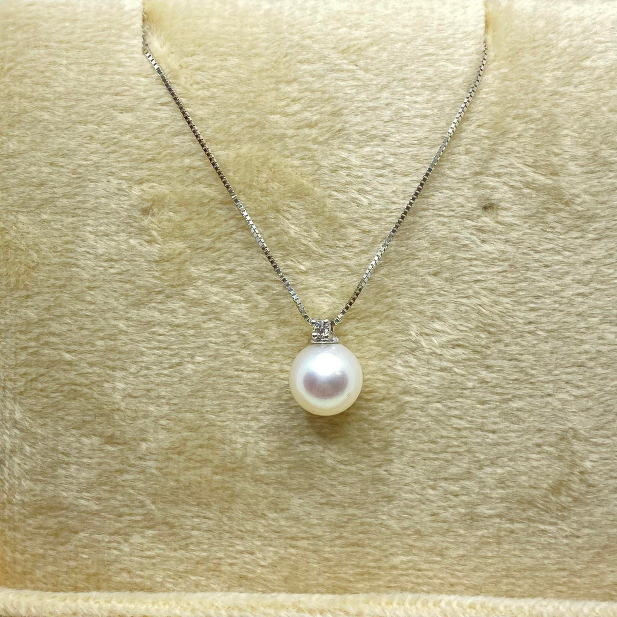 Collana Donna Oro 18KT con Diamante e Perla Naturale mm 7-7,5