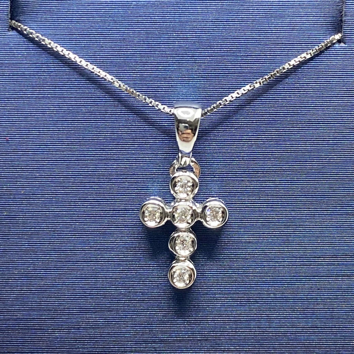 Collana Con Croce in Oro 18KT 18KT e Diamanti Bianchi
