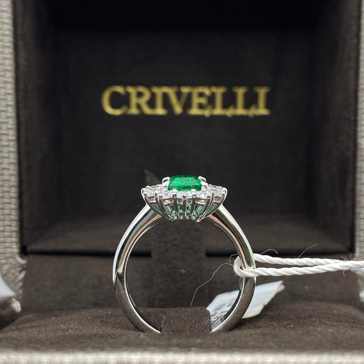 Anello Donna Crivelli con Smeraldo ct 1.57 e Diamanti