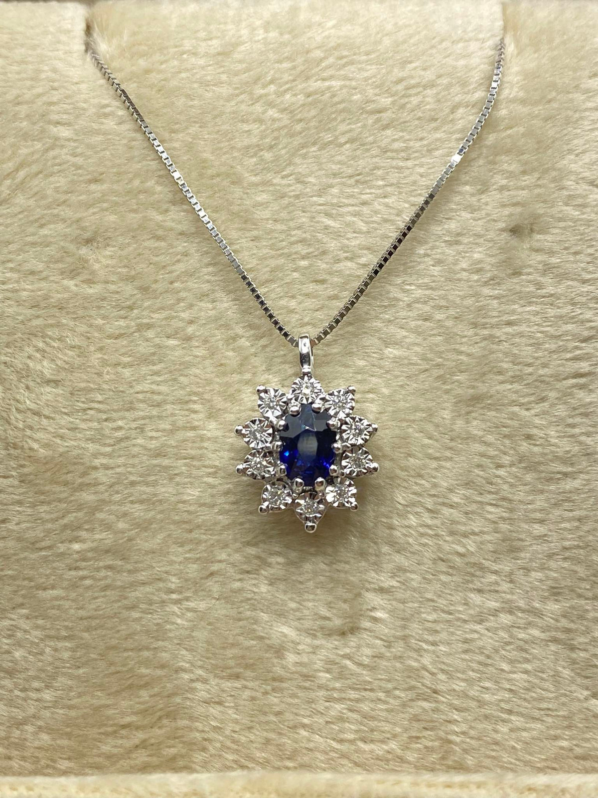 Collana Donna Oro 18KT con Zaffiro e Diamanti