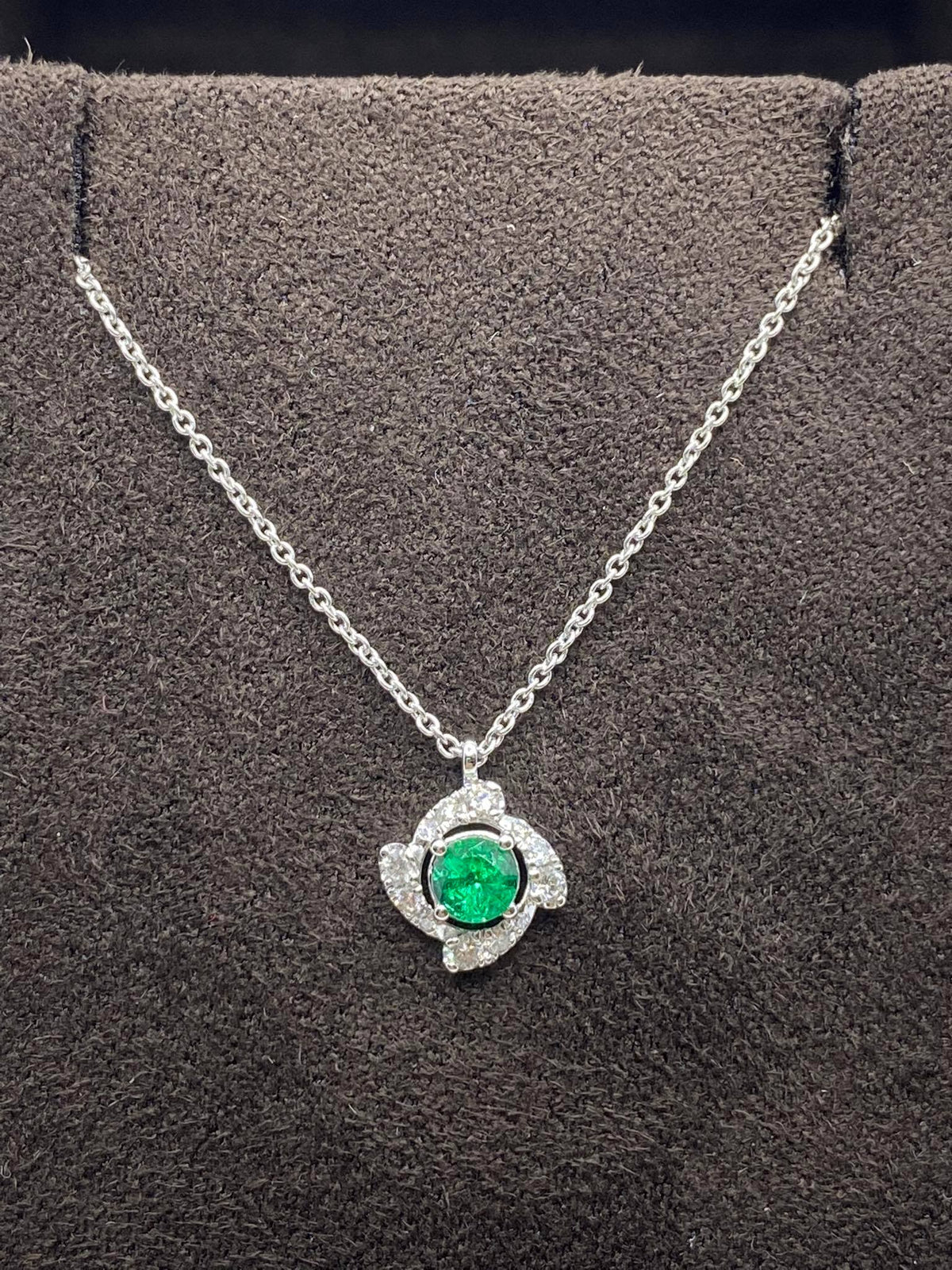 Collana Crivelli in Oro 18KT 18KT con Diamanti e Smeraldo