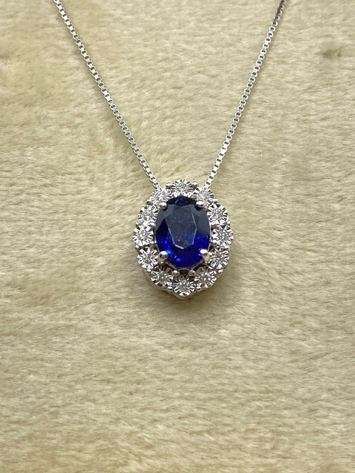 Collana Donna Oro 18KT con Zaffiro ct 1.40 e Diamanti