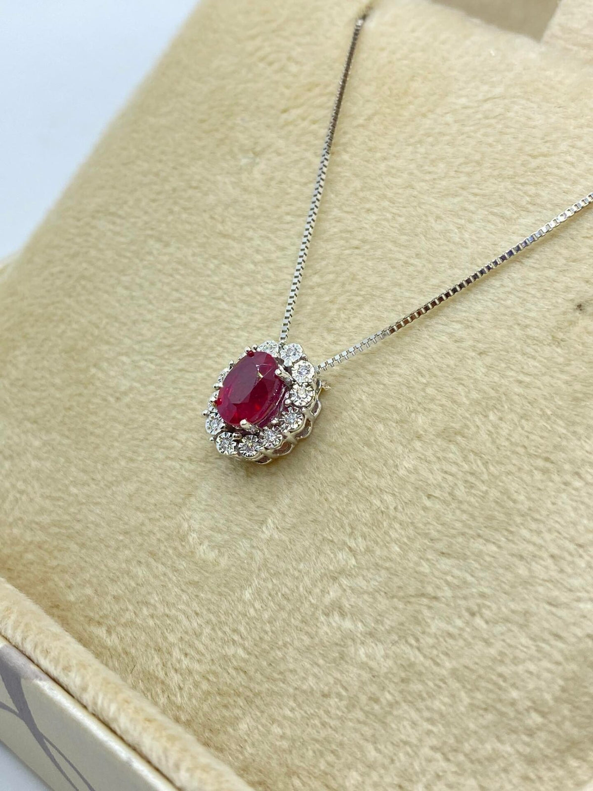Collana Donna Oro 18KT con Diamanti e Rubino