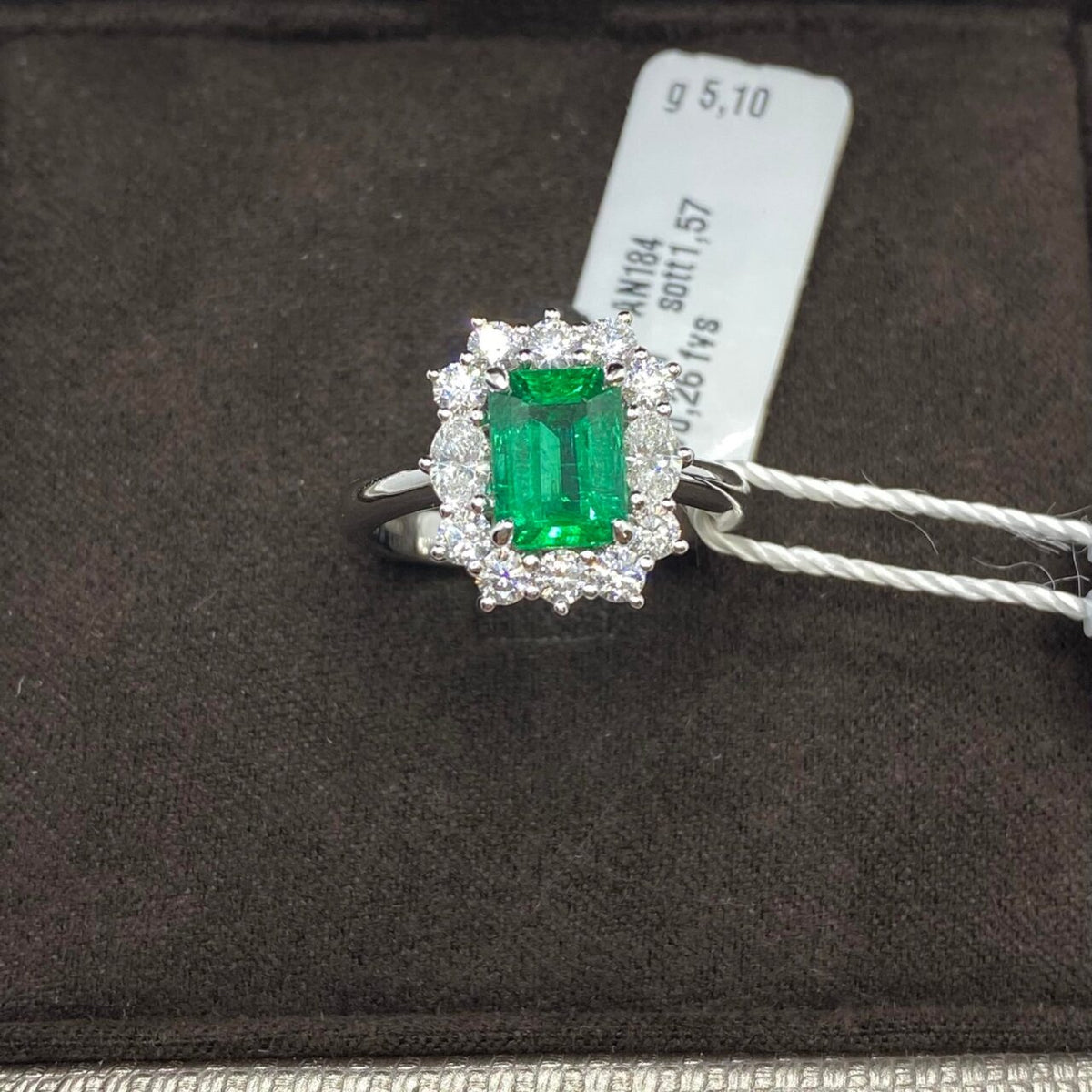 Anello Donna Crivelli con Smeraldo ct 1.57 e Diamanti