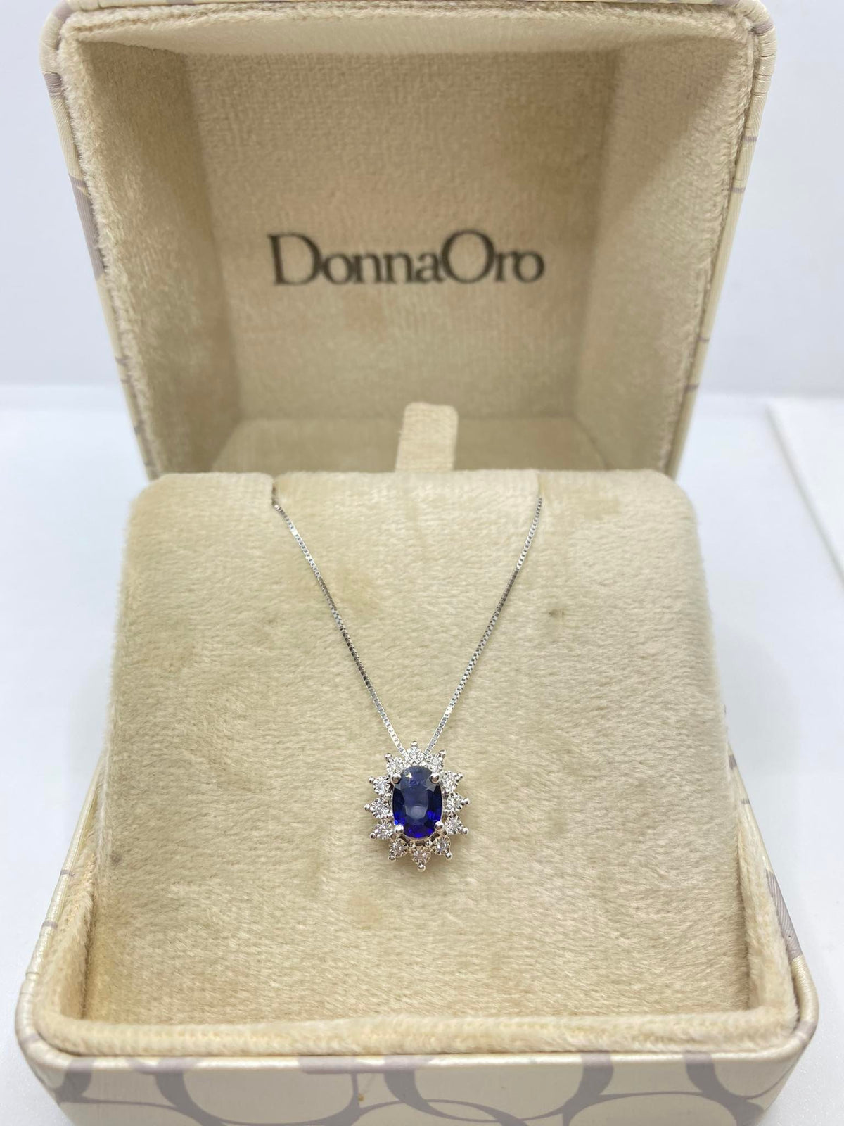 Collana Donna Oro 18KT con Zaffiro Ct 0.90 e Diamanti