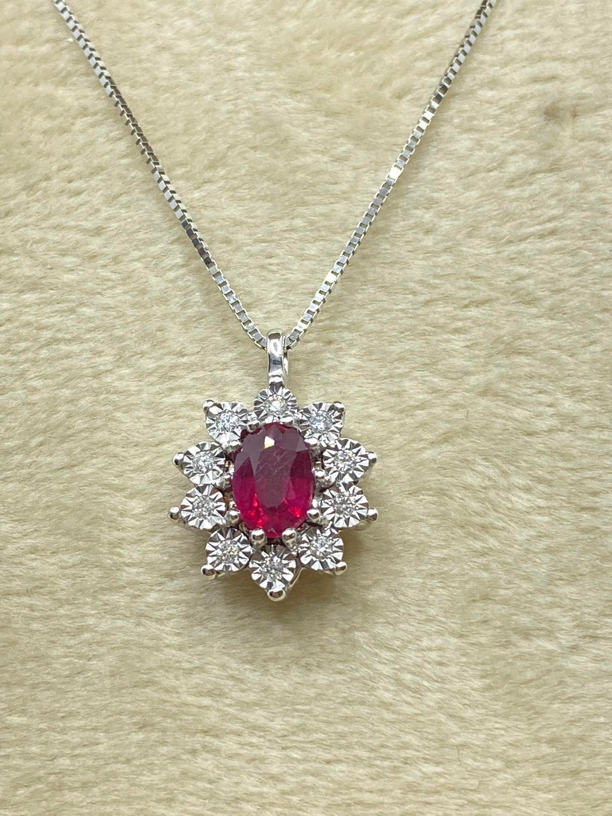 Collana Donna Oro 18KT con Diamanti e Rubino