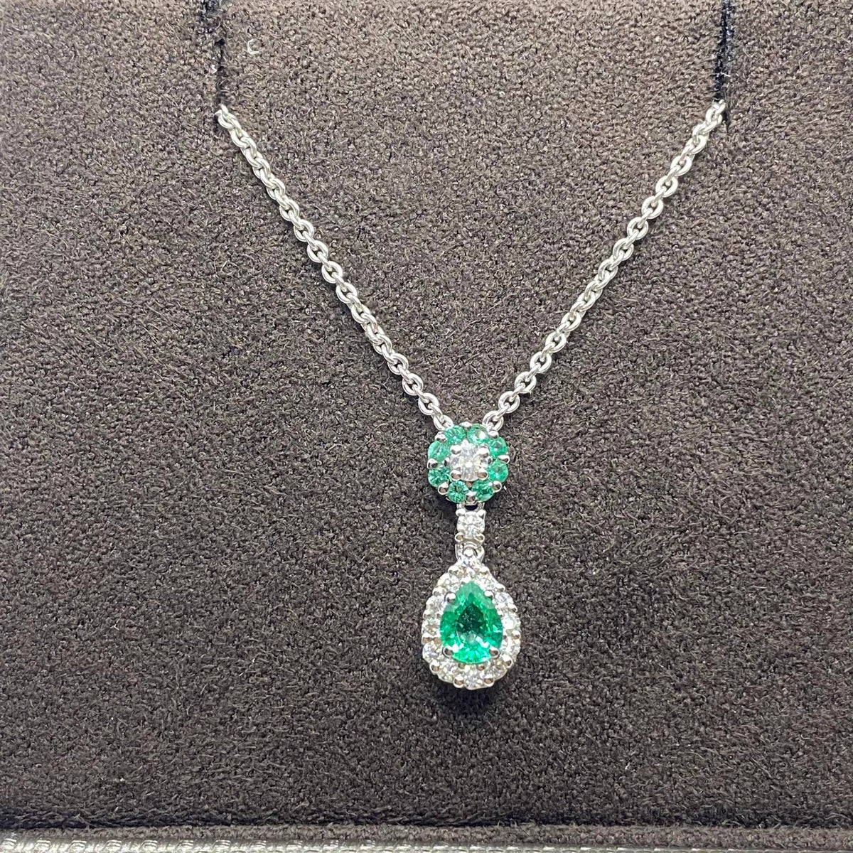 Collana Donna Crivelli con Smeraldo a Goccia e Diamanti