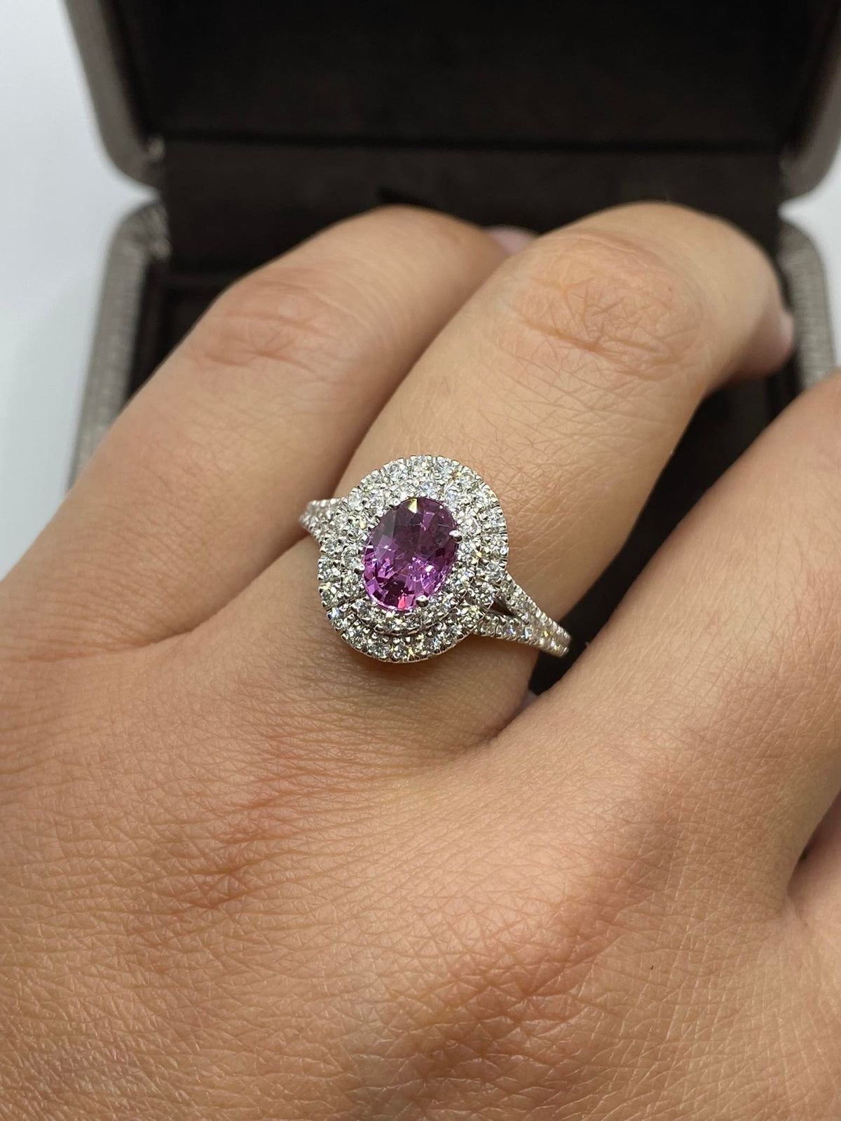 Anello Donna Crivelli con Zaffiro Rosa Ct 1.12 e Diamanti