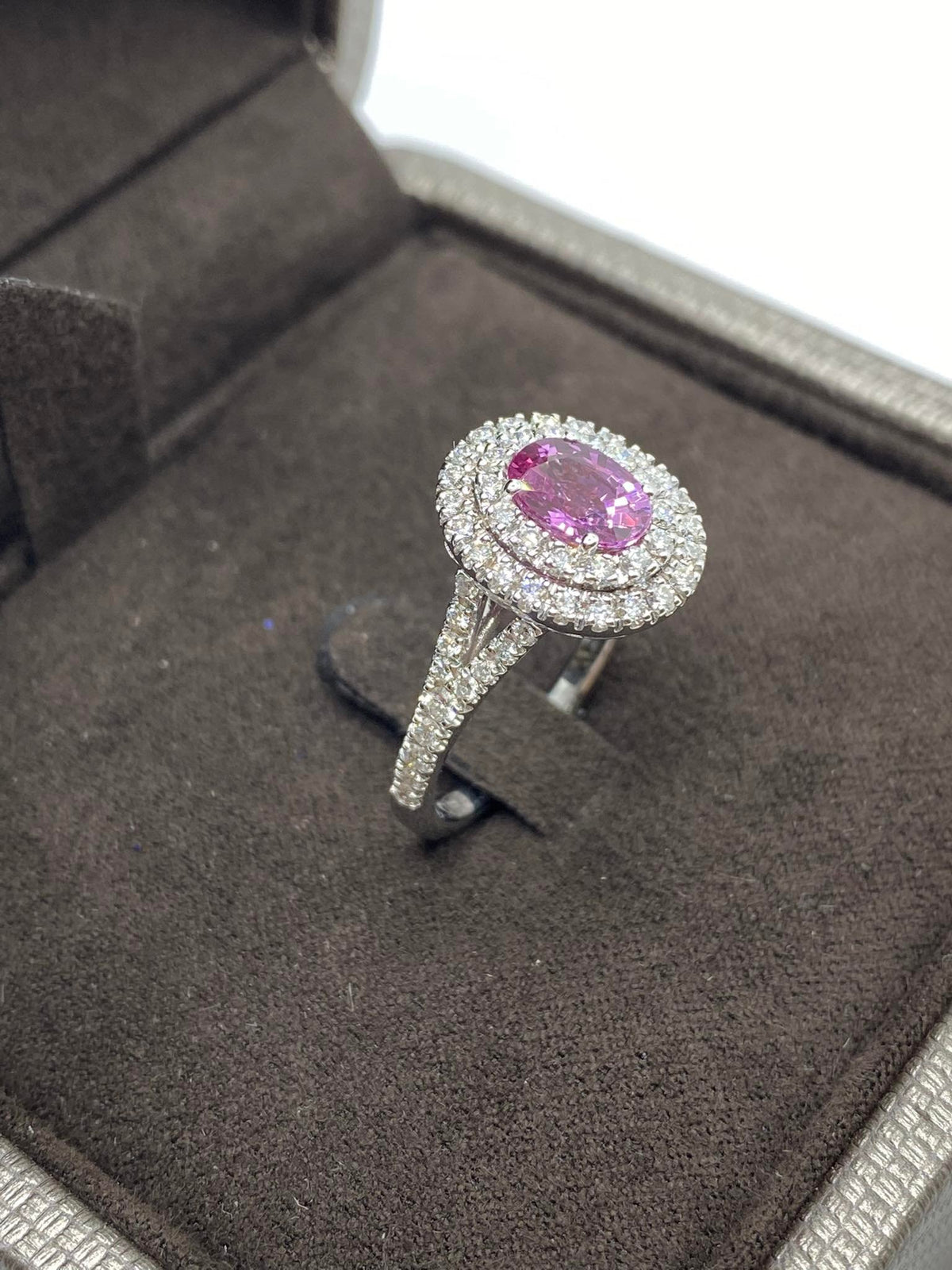 Anello Donna Crivelli con Zaffiro Rosa Ct 1.12 e Diamanti