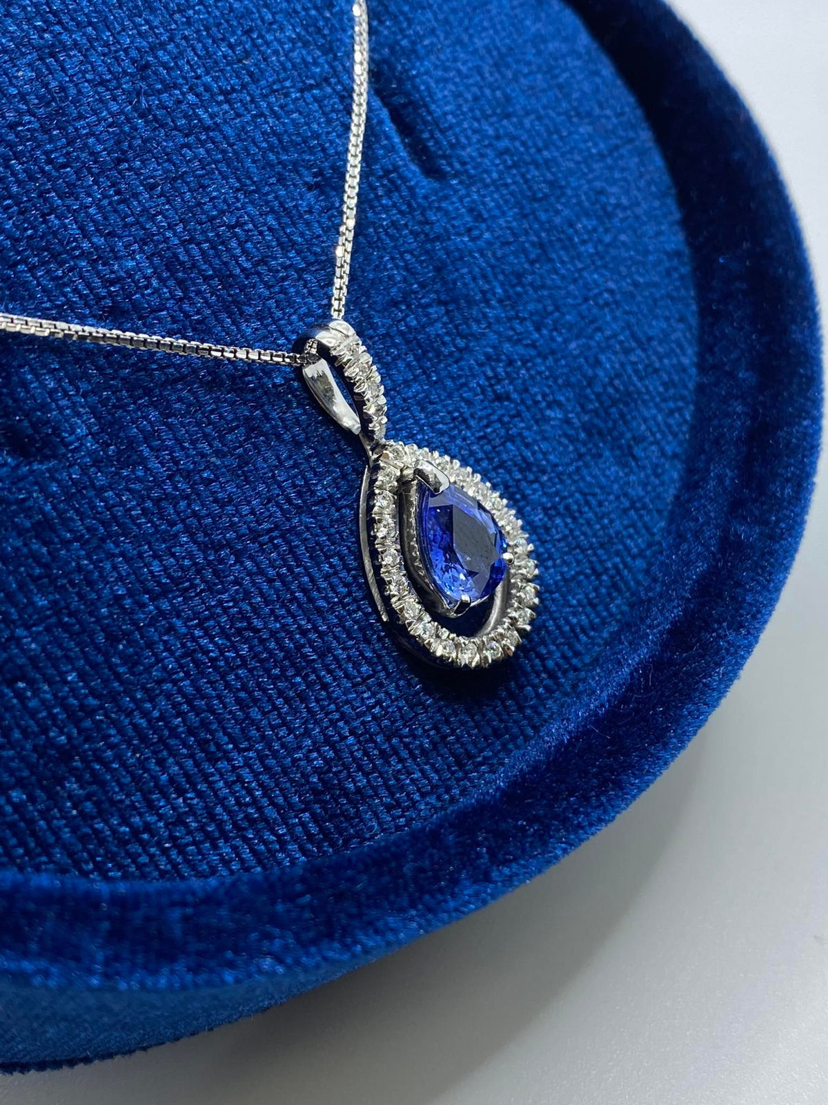Collana Recarlo a Goccia con Diamanti e Zaffiro Ct 1,53