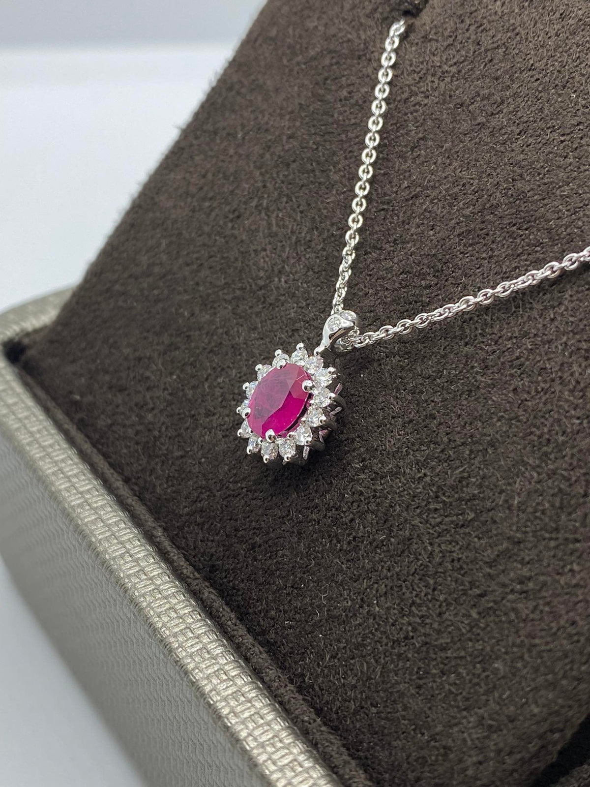 Collana Donna Crivelli con Diamanti e Rubino CT 0,64