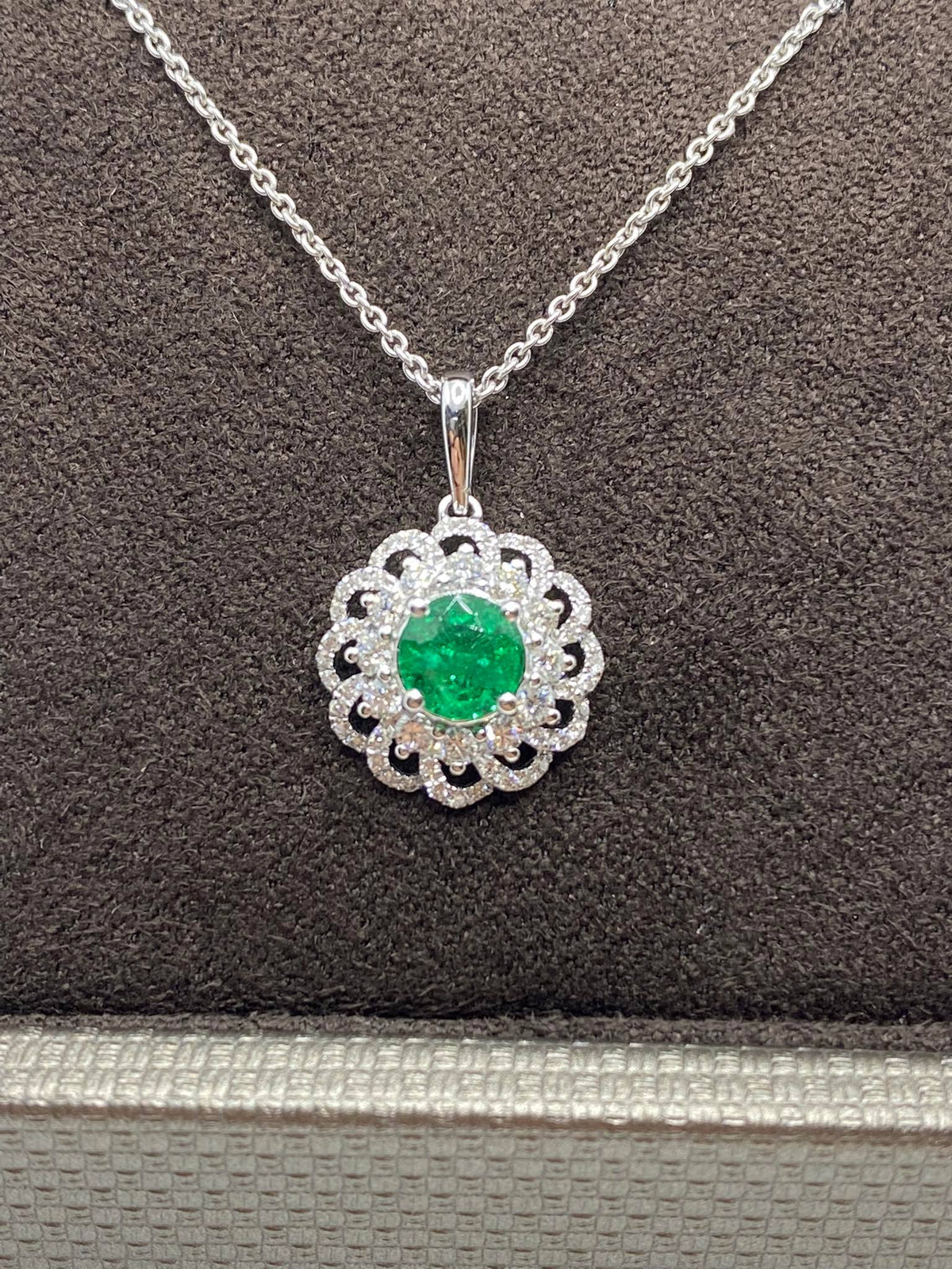 Collana Donna Crivelli con Smeraldo e Diamante