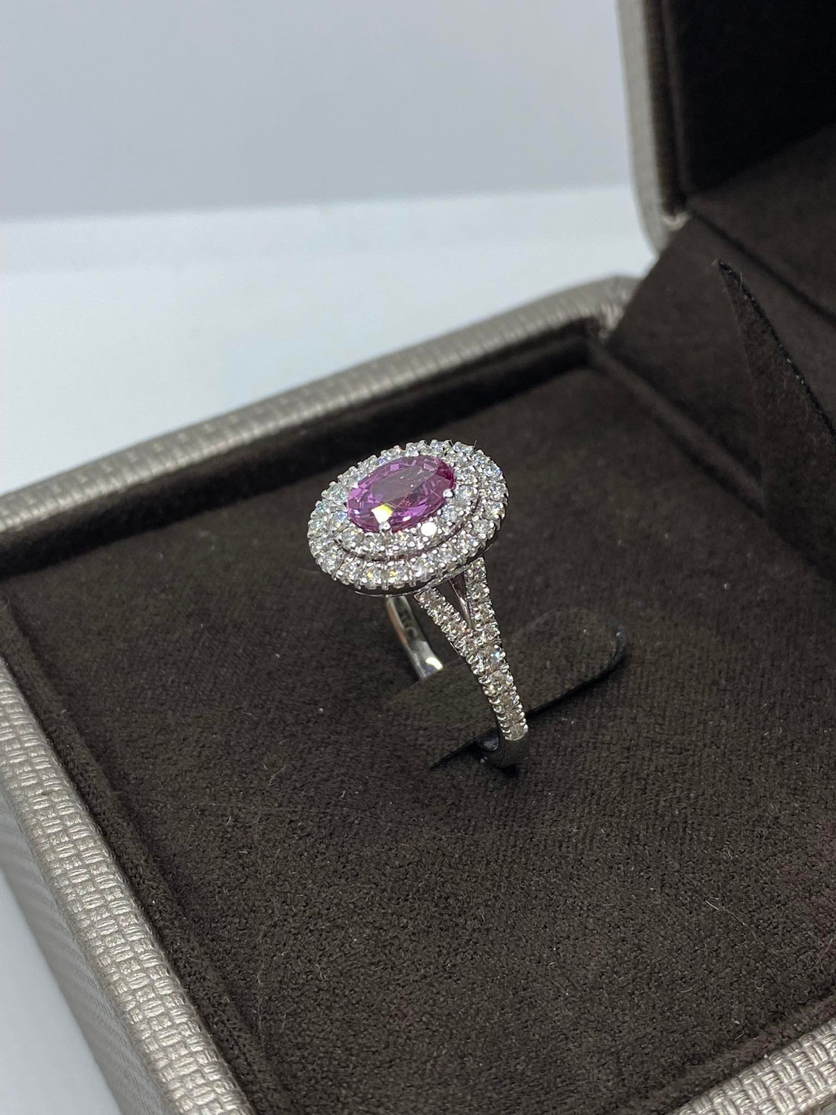 Anello Donna Crivelli con Zaffiro Rosa Ct 1.12 e Diamanti