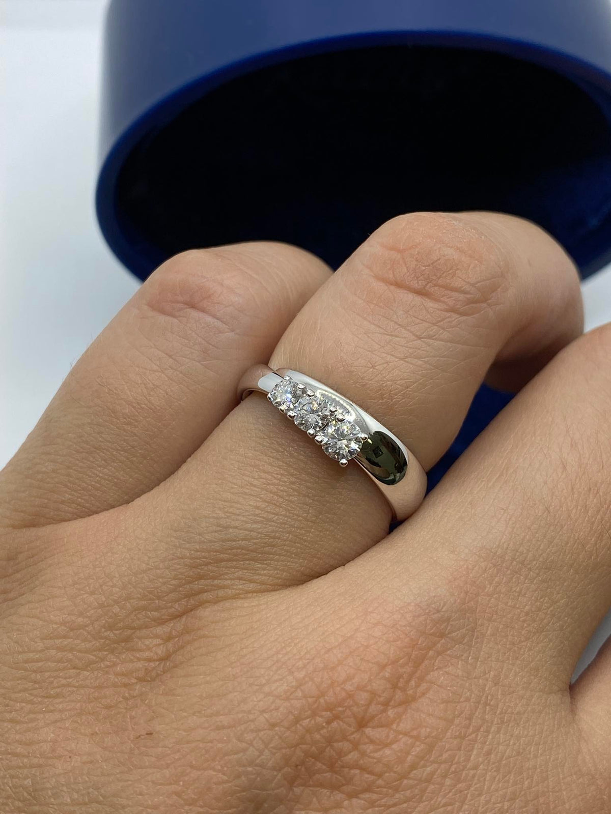Anello Recarlo Trilogy Eternity con Diamanti Ct 0.42