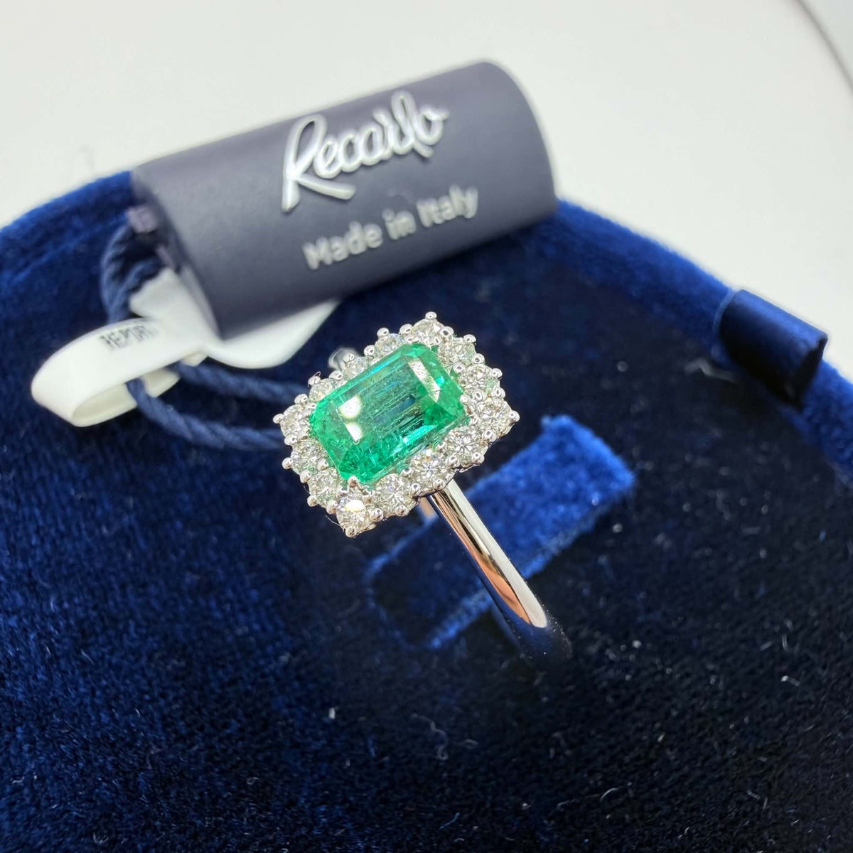 Anello Recarlo con Diamanti e Smeraldo ct.