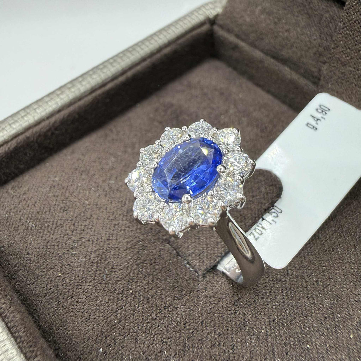 Anello Donna Crivelli con Zaffiro 1.50 e Diamanti