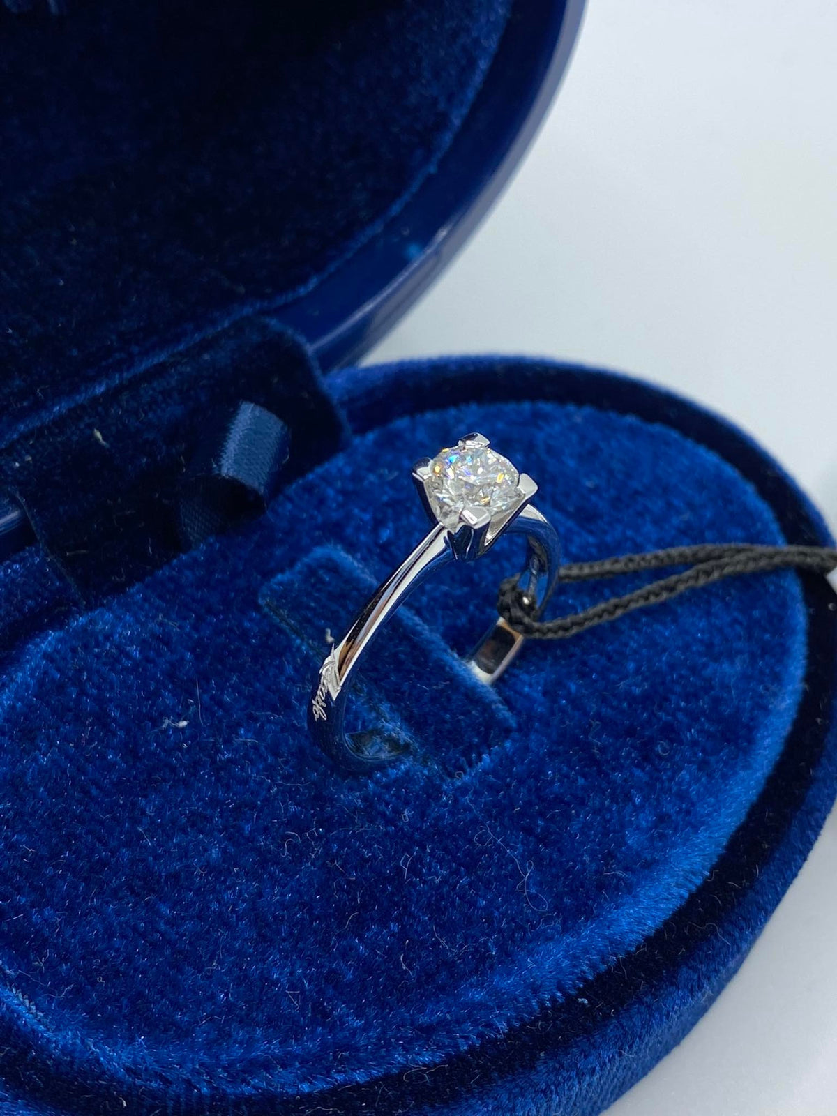 Anello Solitario Recarlo Maria Teresa Ct 0.60