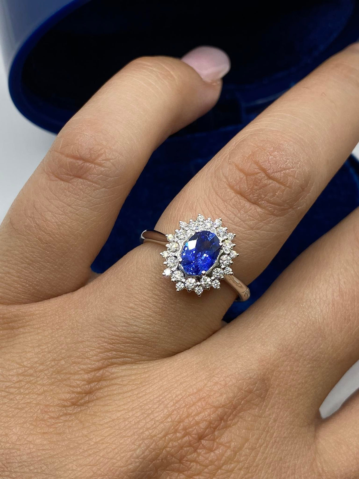 Anello Donna Recarlo con Diamanti e Zaffiro Ct. 0,80