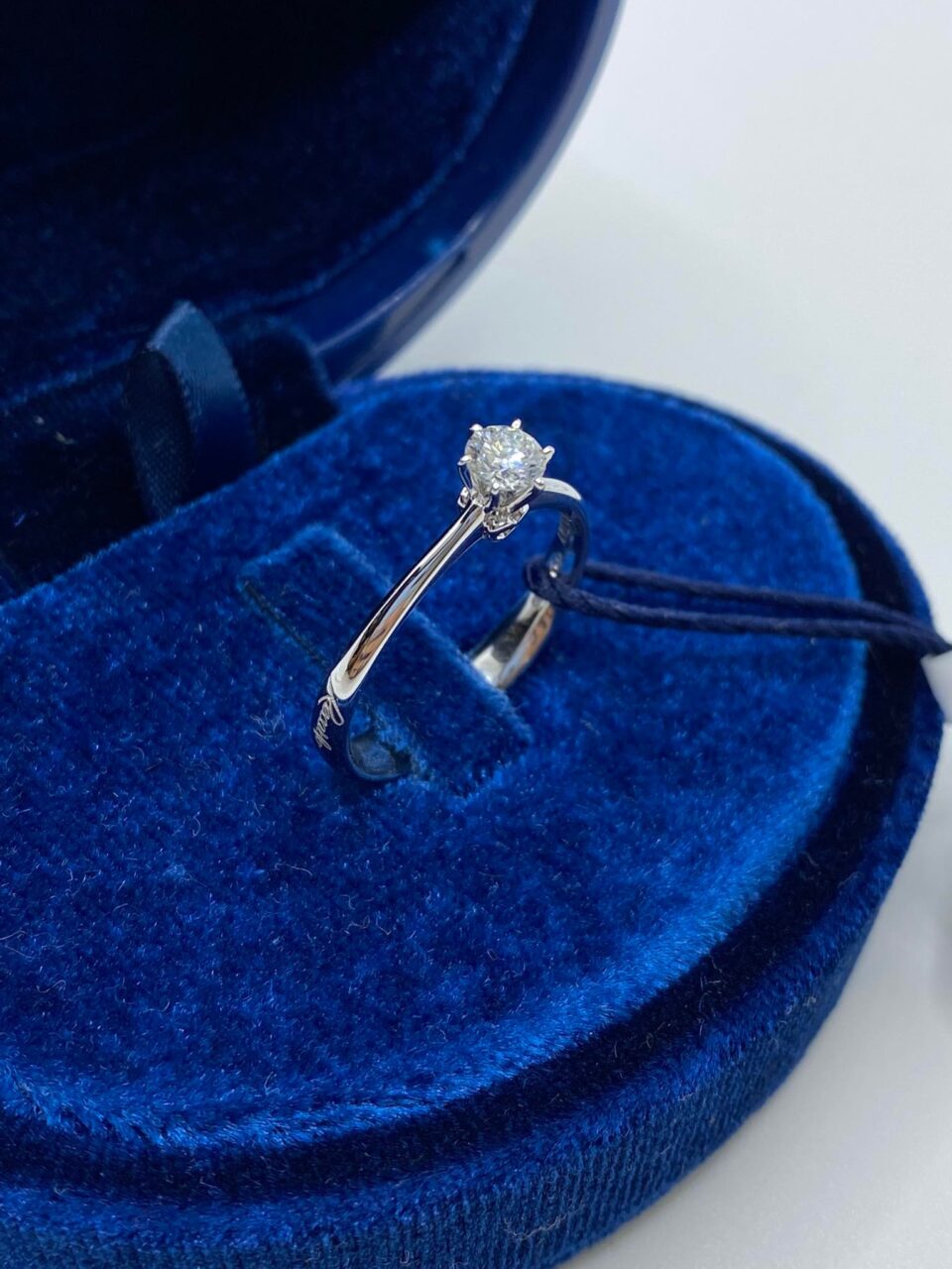 Anello Recarlo Solitario Anniversary Six con Diamanti Ct. 0.24