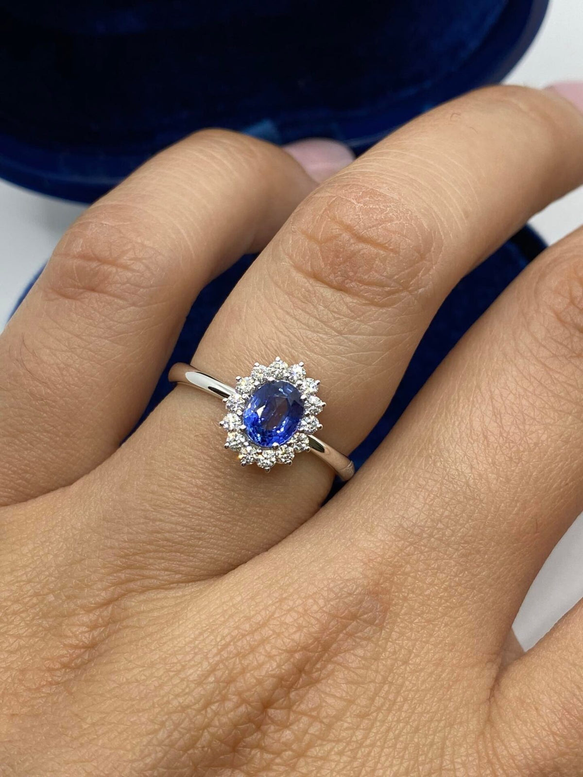 Anello Donna Recarlo Rosetta con Diamanti e Zaffiro Ct. 0,89