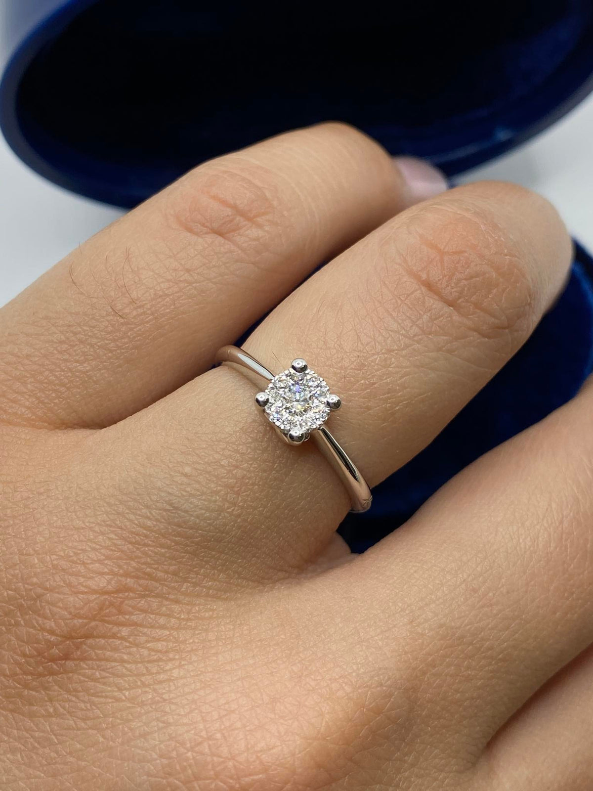 Anello Donna Solitario Recarlo Nodo D'amore con Diamanti Ct. 0.15