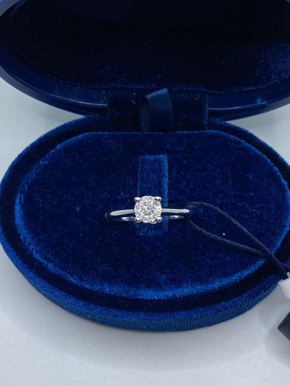 Anello Donna Solitario Recarlo Nodo D'amore con Diamanti Ct. 0.15