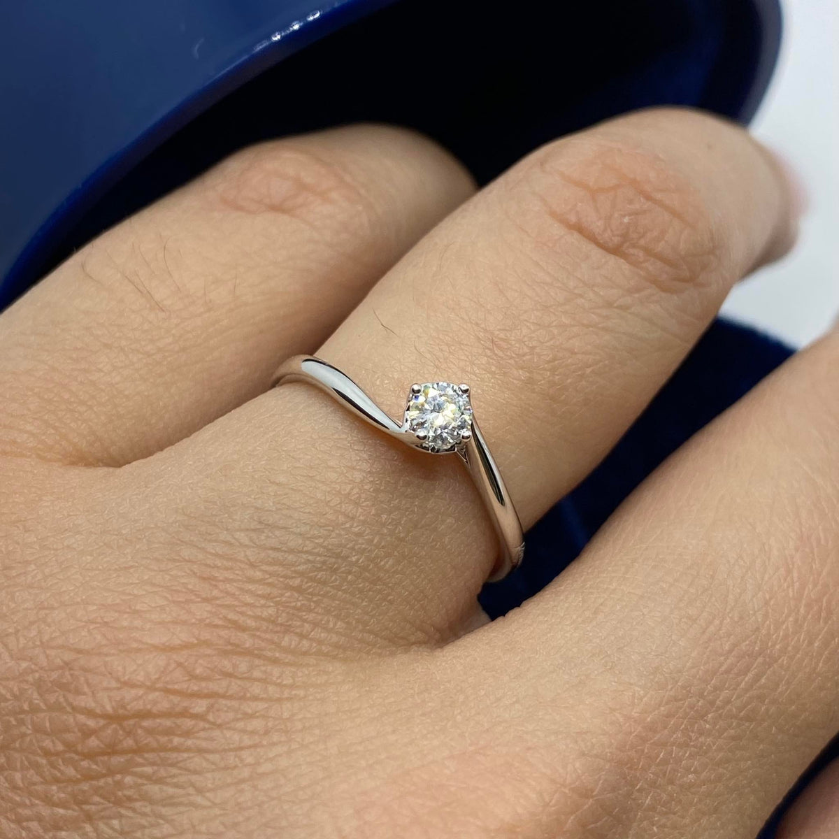 Anello Solitario Recarlo Anniversary CT 0.18 – R01SO195