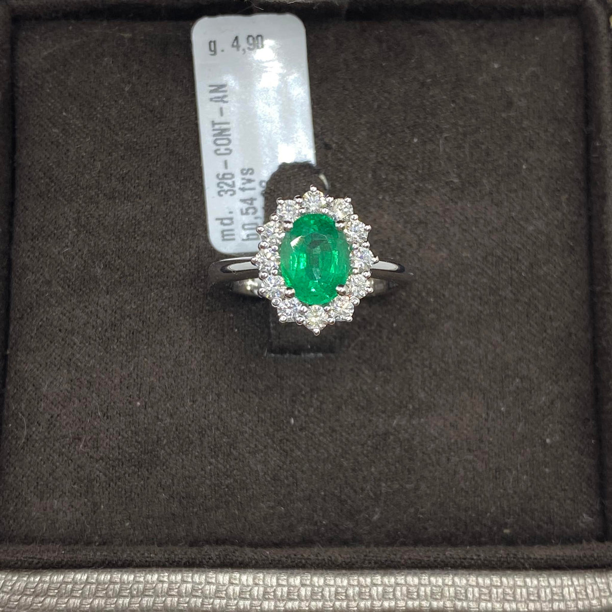 Anello Donna Crivelli con Smeraldo Ct 1.23 e Diamanti