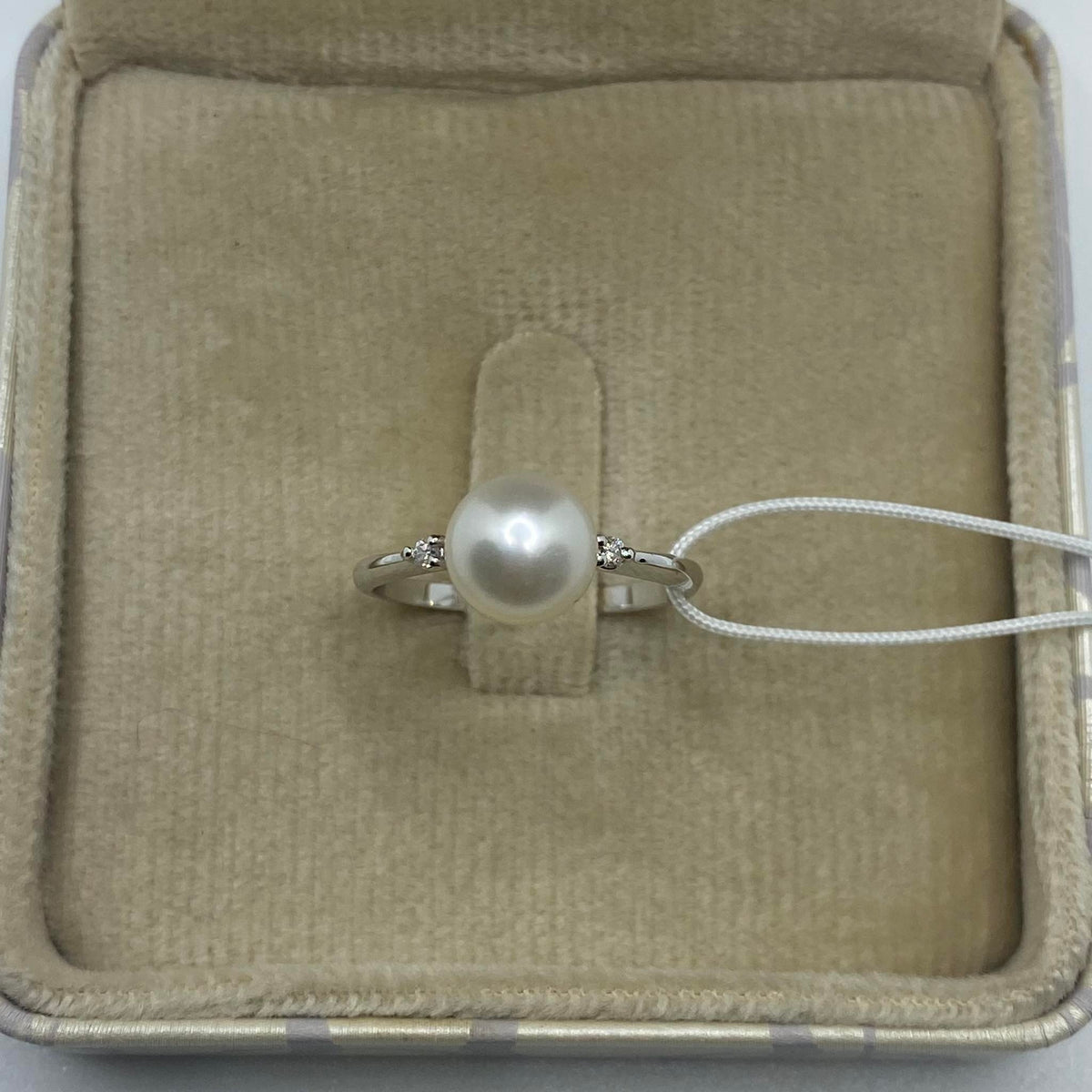Anello Donna Oro 18KT con Diamanti e Perla mm. 8-8,5