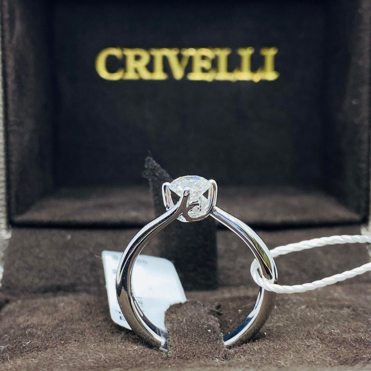 Anello Crivelli Solitario in Oro 18KT e Diamante GIA Ct 0.65