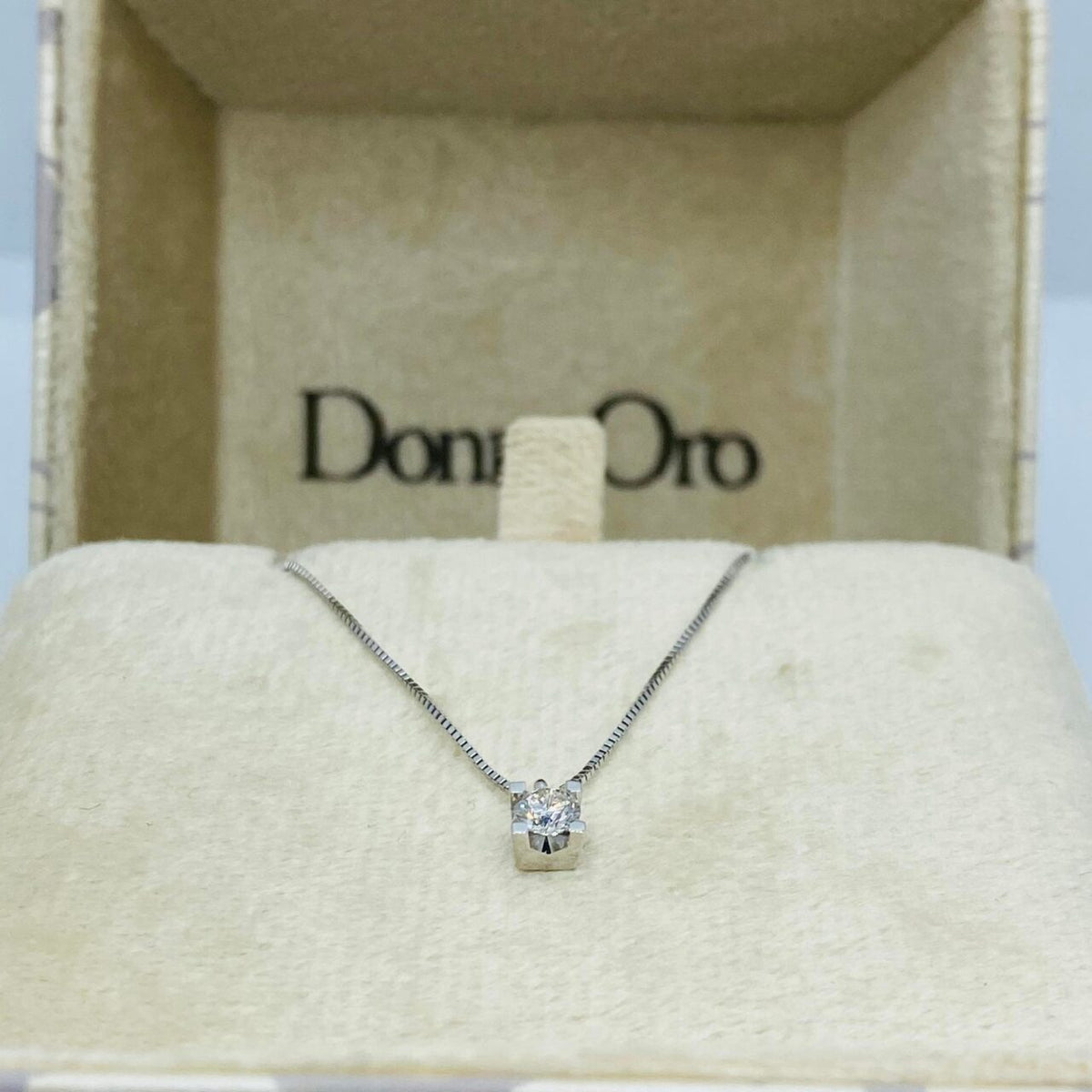 Collana Punto Luce Donna Oro 18KT con Diamante Ct 0.19