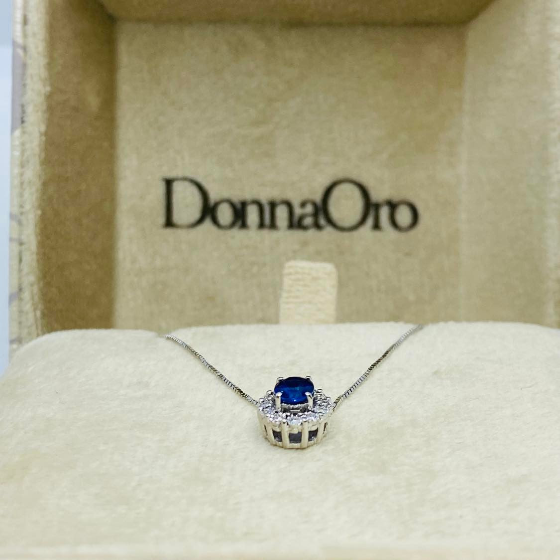 Collana Donna Oro 18KT con Zaffiro Ct 0.42 e Diamanti