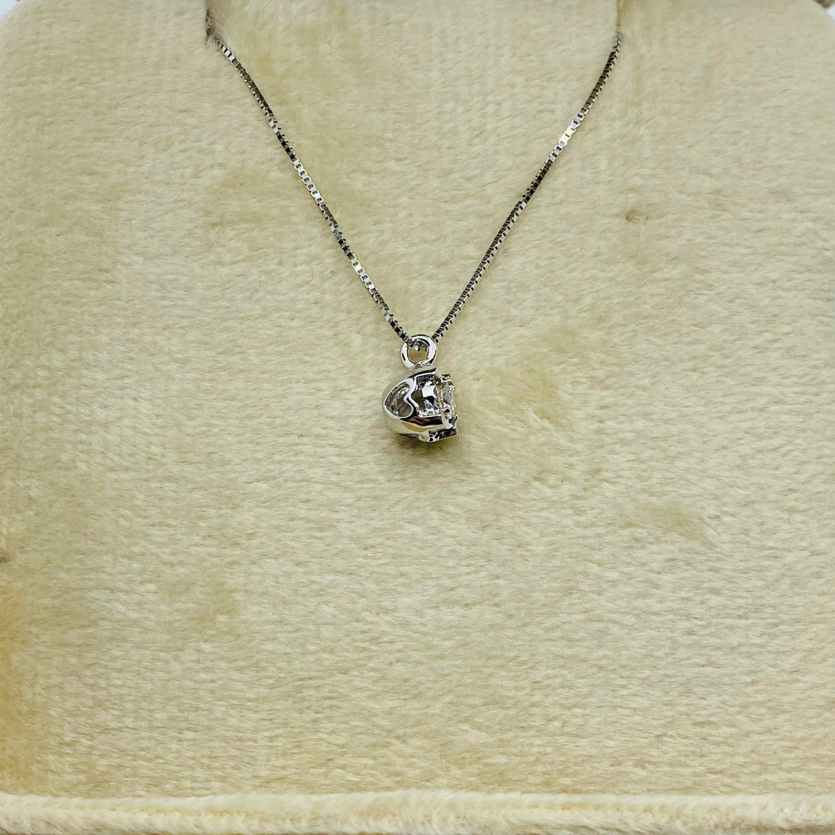 Collana Punto Luce Donna Oro 18KT con Diamante Ct 0.10