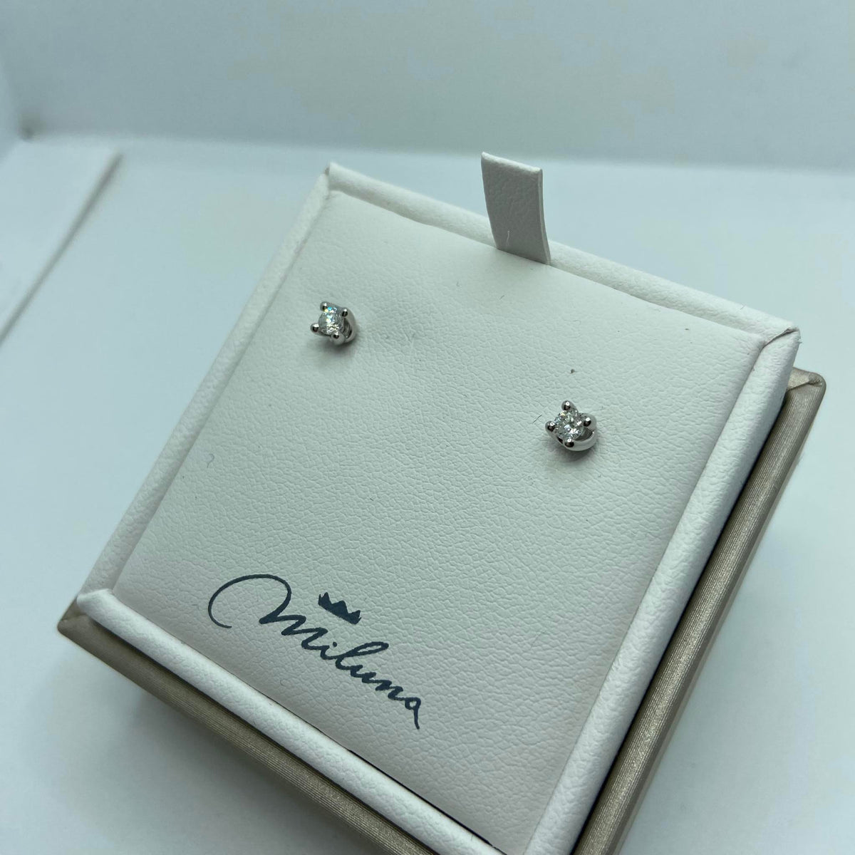 Orecchini Punto Luce Donna Miluna in Oro 18KT e Diamanti Ct. 0,18