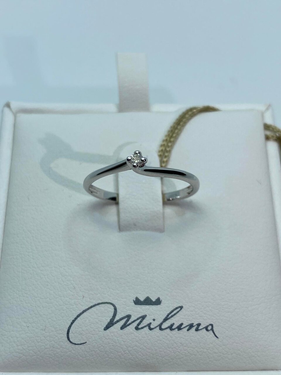 Anello Solitario Donna Miluna in Oro 18KT e Diamanti Ct. 0,04