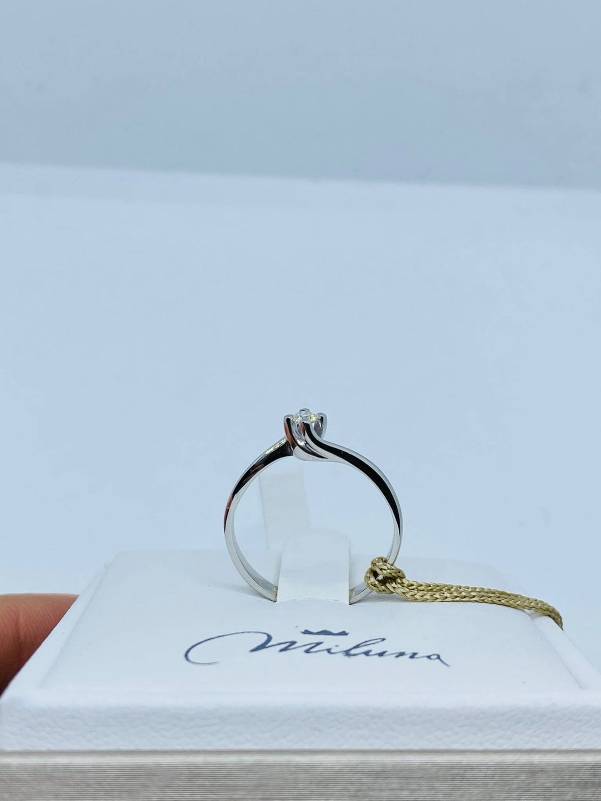 Anello Solitario Donna Miluna in Oro 18KT e Diamanti Ct. 0,07