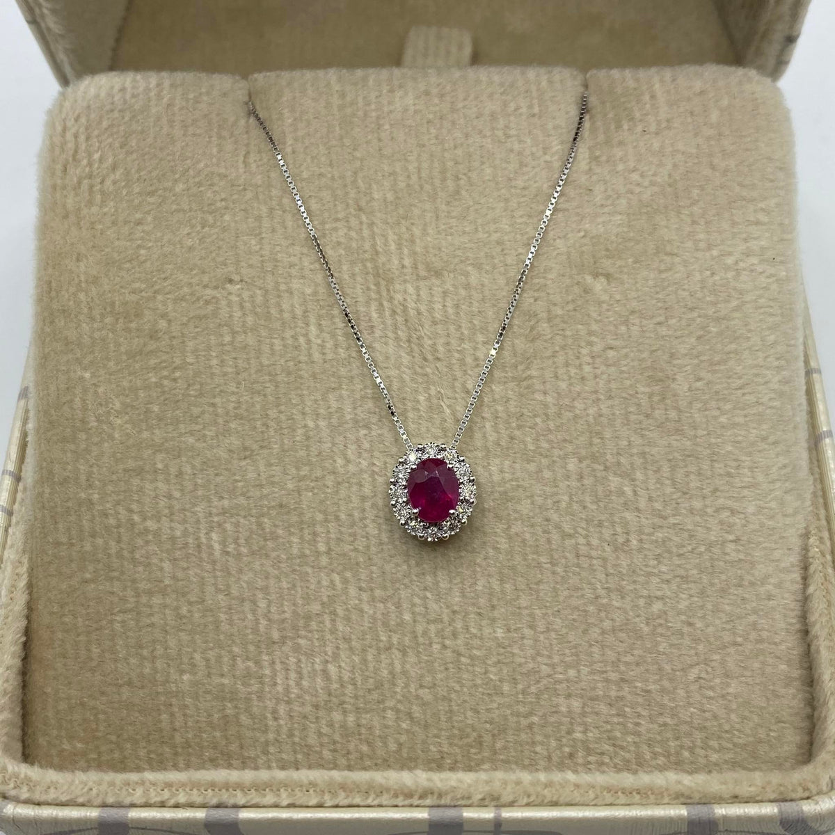 Collana Donna Oro 18KT con Rubino Ct 0.42 e Diamanti