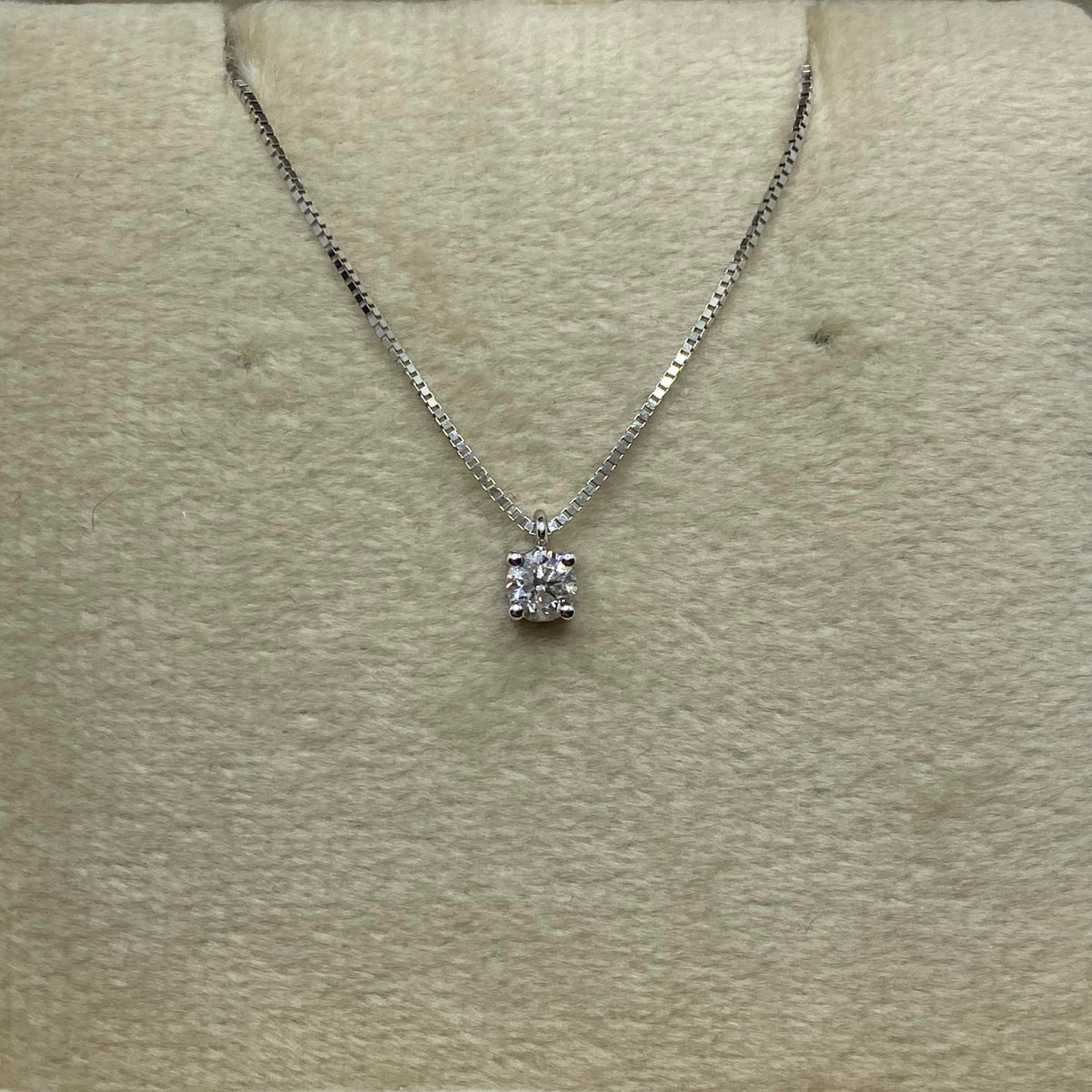 Collana Punto Luce Donna Oro 18KT con Diamante Ct 0.24