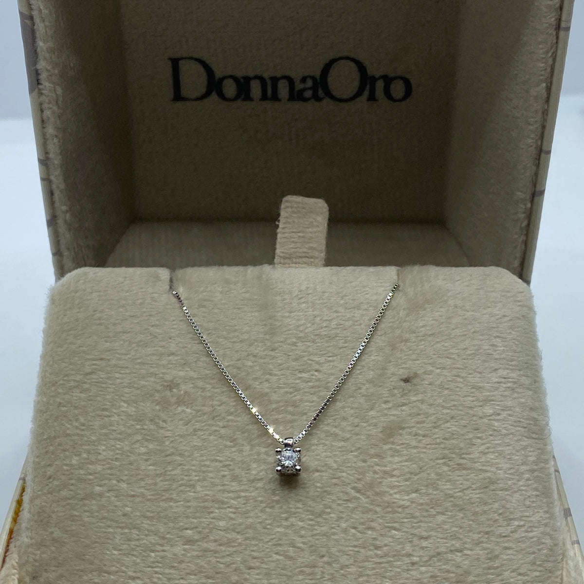 Collana Punto Luce Donna Oro 18KT con Diamante Ct 0.12