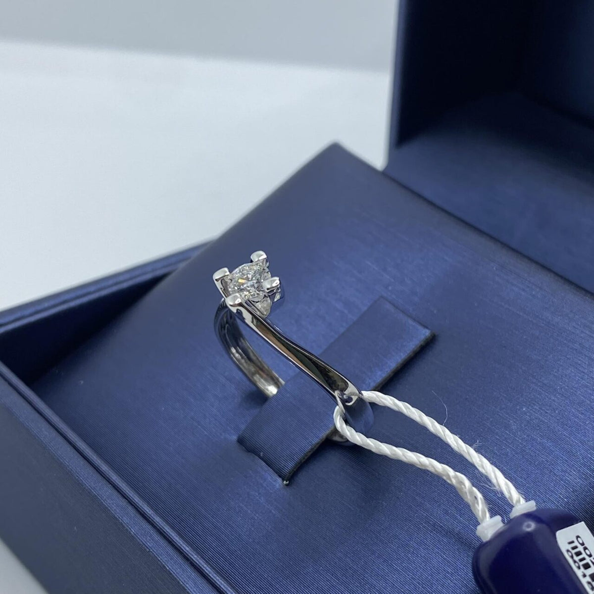 Anello Solitario PG Gioielli in Oro 18KT 18KT e Diamante Ct. 0,24