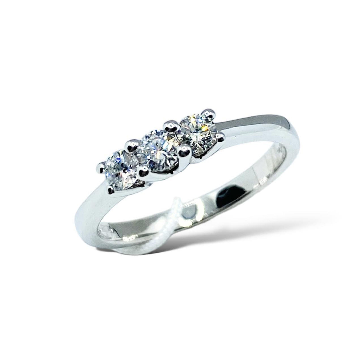 Anello Trilogy Donna Oro 18KT con Diamanti Ct. 0,35