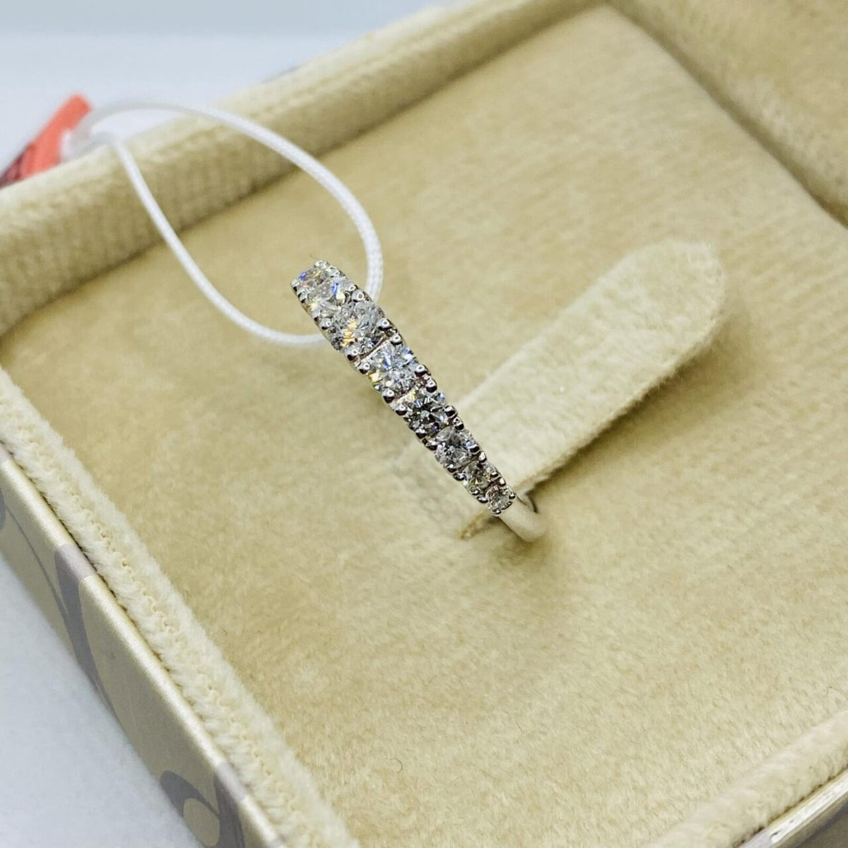 Anello Veretta a Scalare Donna Oro 18KT con Diamanti Ct. 0,82